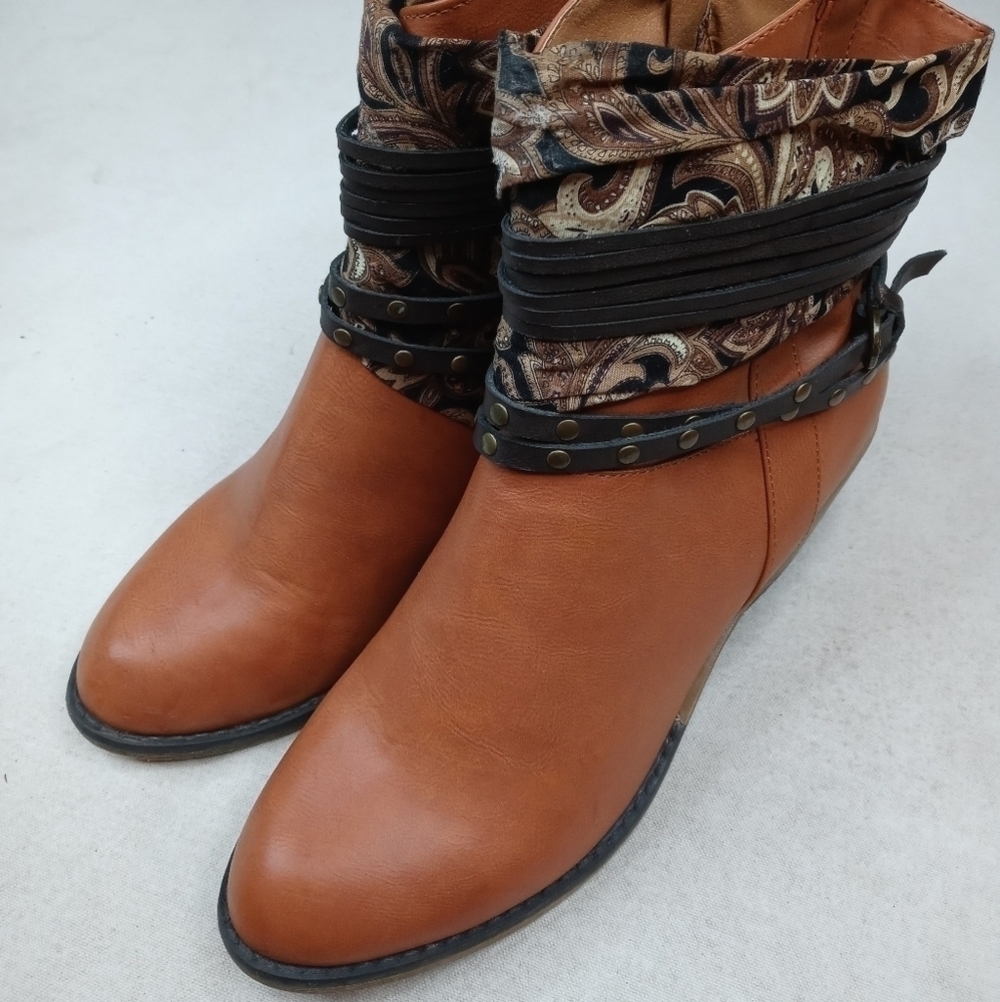 Nature Breeze women's sz 10M side zip boots